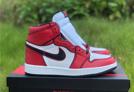 Air Jordan 1 Retro High OG Bloodline 555088 129 40-47.5